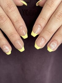 フレンチネイル 6000円～