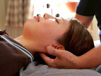 ながたともひさ指圧はり灸治療院/ヘッドスパ、小顔矯正