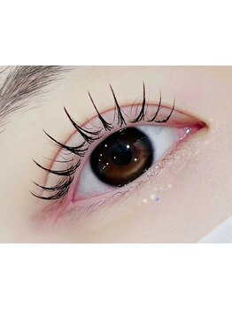 ナチュラル上品な目元にしたい