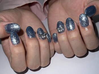 エイト アイラッシュアンドネイル 大宮店(eight)/ギラギラ水色ラメ