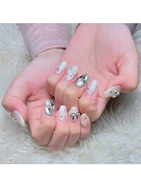 White nail