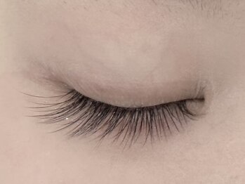 モアアイラッシュ 渋谷ハチ公口店(More Eyelash)の写真/【オフィス・学校OKのナチュラルEYE】やりすぎないのにきちんと可愛い、上品な仕上がり*。すっぴん美人に♪