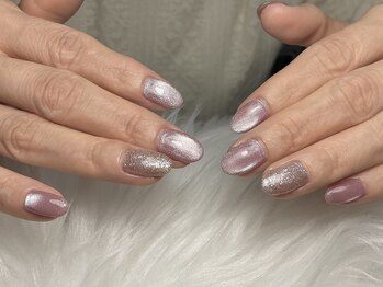 ルミエールサント(lumiere sainte)/うるぷるマグネットネイル