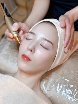 美波 カリーノ菊陽店の写真/諦めていたシミを改善！【60分間シミケア放題★¥3980】気になるところを思う存分♪プラズマッハで速攻撃退