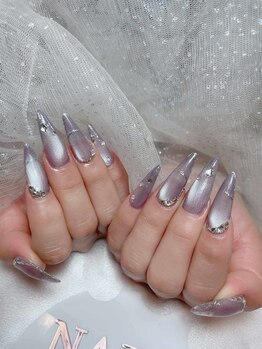 クイーンネイル(Queen Nail)/