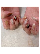 シャトン(Chaton)/チェックネイル