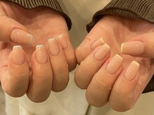 ムニ(muni)/パステルカラーフレンチ