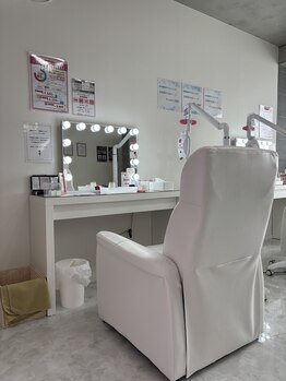 エクシアホワイトニング 奥田店/施術面