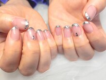 ネイルバイピヌ(nail by pinu)/ガラスフレンチ