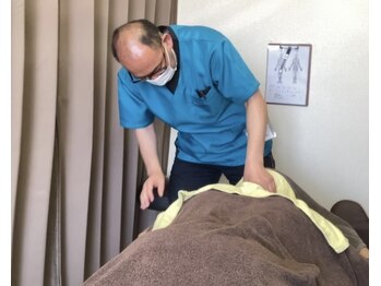 整体院ビーティーラボ(B.T Labo)/ツボ押し整体/首コリ・肩こり