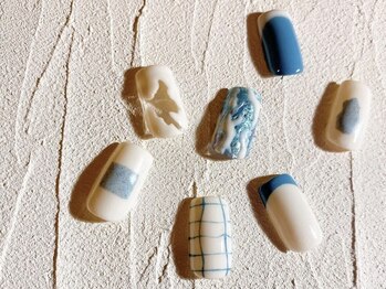 ヴィッソの写真/爪が短くても可愛いネイルが楽しめる！お客様に似合うデザインの高いご提案力で周りと被らない指先に◎