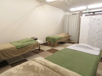 ティーボディメンテナンス(tea body maintenance)/ベッドは2つ整体用、1つエステ用