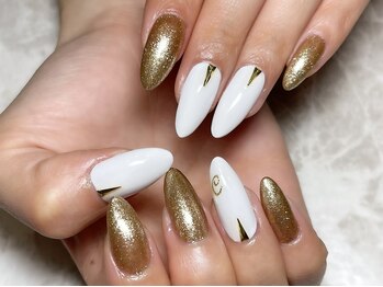 レディグリッター(Lady glitter)/ホワイト×ゴールド