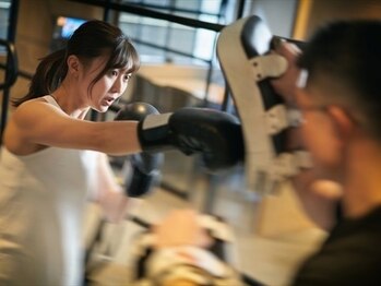 ソルティ 両国(Salty)の写真/【初心者大歓迎♪】完全個室・ボクシングのパーソナルジム。ミット打ちで楽しく体を動かそう！