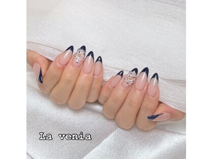 ラヴェニア(La ve nia)の写真