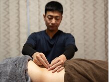陽泰庵/腰への鍼施術１