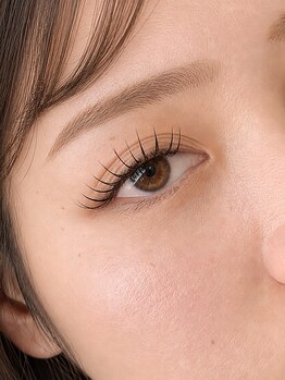 Moa 【モア】神戸/まつげパーマ/パリジェンヌ/マツエク/フラットラッシュの写真/まつげの少なさ・ダメージに悩んでいる方も◎量、長さ、根本、落ちやすいなど、悩みにあわせたご提案…！
