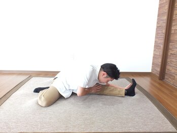 たくみカイロプラクティック/内転筋群　ストレッチ