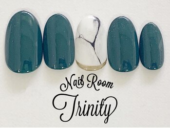 ネイルルーム トリニティ(Nail Room Trinity)/150種類以上選べるアート付