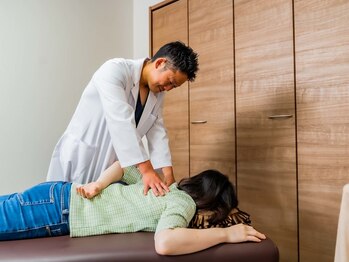 頭スッキリ整体サロン 伏見店/肩甲骨の施術