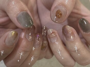 タロ(talo)/大阪/中津》淡色ネイル