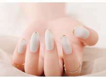 エムスラッシュ ソル センター南(M.SLASH SOL)/梅雨のシンプルフレンチネイル