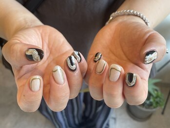 モノトーンな定額デザイン◯