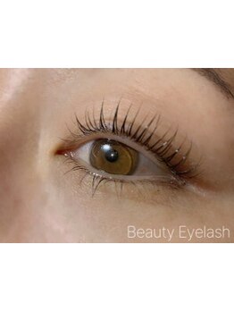 ナチュラル上品な目元にしたい