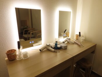 ラポーズ モア(la pause MoA)/綺麗なドレッサー♪