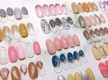 フリーリーネイル(freely nail)の雰囲気（定額メニューは7コース¥5,500～　200色のカラーから選べます☆）