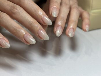 クレヴィア(crevia)の写真/ファッションに馴染むシンプルなネイルデザインで周りと差をつける◎大人の褒められネイルにも…☆