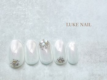 ルークネイル(LUKE NAIL)/ホワイトシェル夏ネイル