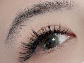 モアアイラッシュ 渋谷ハチ公口店(More Eyelash)の写真/束感×フサフサで一気に垢抜け★SNSで話題のワンホンマツエクや、ボリュームラッシュでしっかり盛れる!