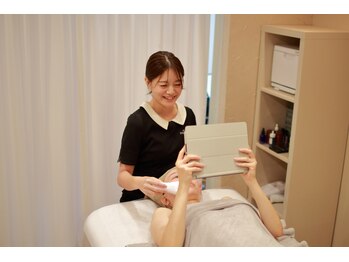 イディオム 広尾(idiom)/マイクロスコープで肌チェック◎