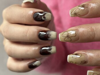 エティル(Etel atelier)の写真/【常に最新トレンドを抑えた”Etel"だからこそできるニュアンスとのミックススタイル】