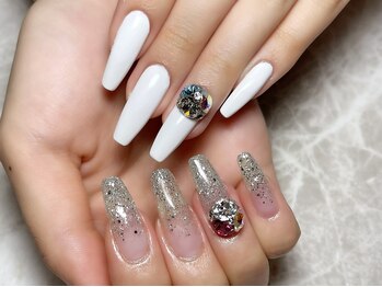 レディグリッター(Lady glitter)/ホワイト×シルバー×ビジュー