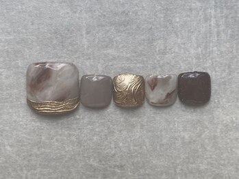 ヒアリ(HERE'Re)/フットネイル【定額デザイン】