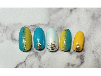 スリーピーアロー/縦グラデーションネイル