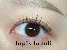 大人女性に嬉しいブラウンエクステで透明感を