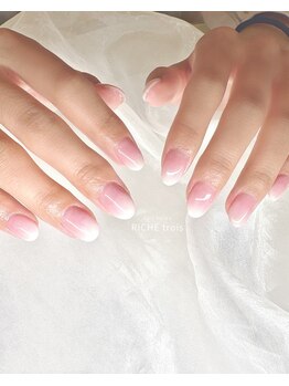 リッシュ トロワ(RICHE trois)/ちゅるんベイビーブーマーネイル