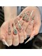ミカネイルズ 心斎橋店(Mika Nails)の写真/【心斎橋/四ツ橋】トレンドを取り入れた豊富なパーツを数千種類ご用意！キラキラネイルでテンションUP♪