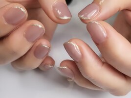 細フレンチネイル