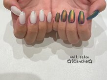 ブランシュ(BLANCHE)/アシンメトリーネイル