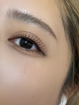 ベーハースタイル(Bh style omotesando)/細めの束感まつげ