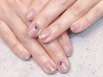 カラーズ荻窪 ネイルラウンジ(Colors Ogikubo Nail Lounge)の写真/《初回オフ＆パラジェル変更無料》シンプルで上品な王道デザインからキラキラ、韓国ネイルなどもあり*