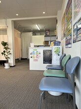 南草津スミタニ整骨院/院内の様子　待合・受付