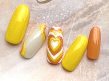 ターラ(Tara)/イエローハートビームネイル