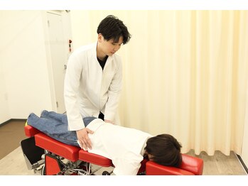 岩槻ぜんりょく接骨院/トムソンベット