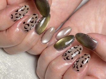 リフラ チャヤ(Li-Fra CHAYA)/レオパード×マグネットネイル