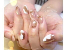 ポップなミラーネイル